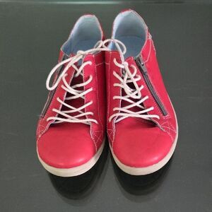 Cloud Aika Red Sneakers